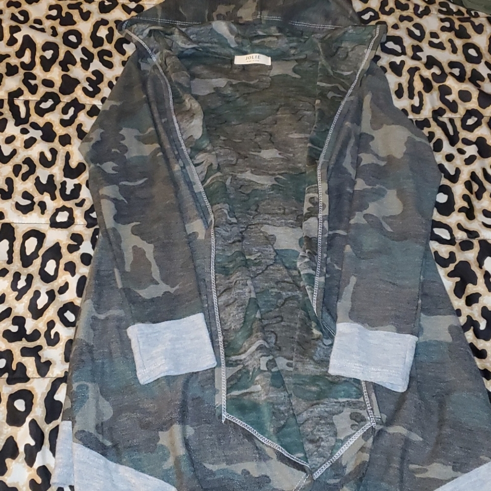 Waterfall camoflauge hooded cardigan